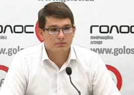 Прес-конференція: “Чому влада бореться з власниками нерозмитнених машин?”